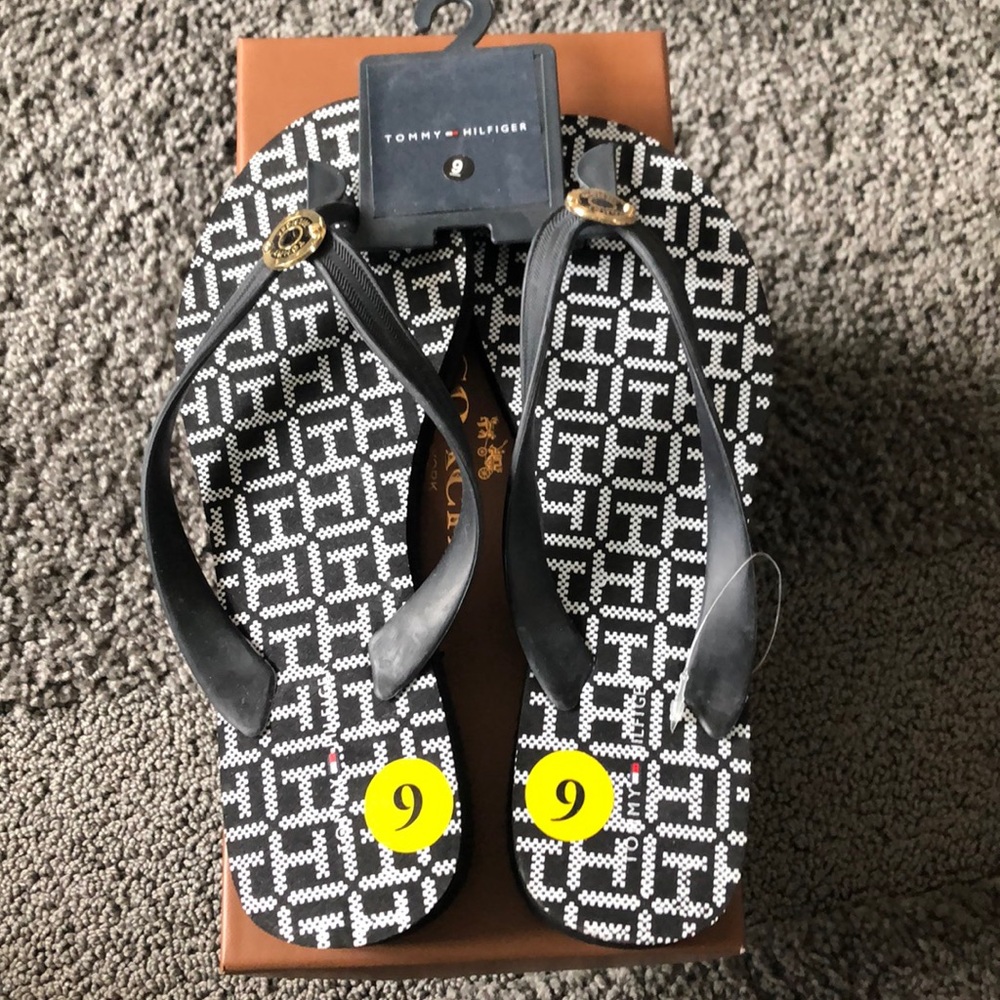 Tommy Hilfiger Flip Flops